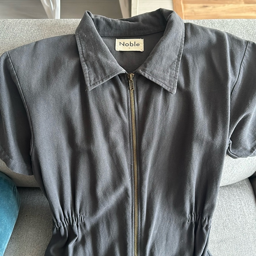 Noble utility suit in gray size small